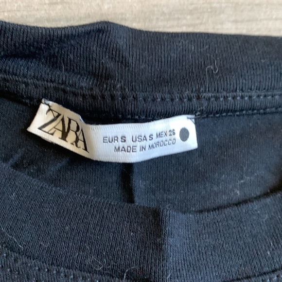 Zara shoulder pad sleeveless top - Picture 2 of 4